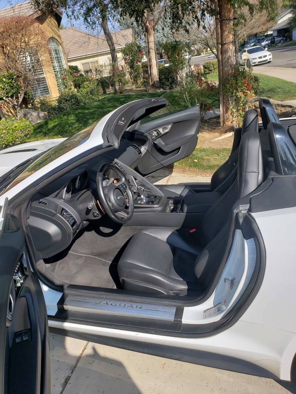 2014 Jaguar F-Type - 2014 F-Type V8S - Clean carfax, Title in hand - Used - VIN SAJWA6GL1EMK07752 - 56,950 Miles - 8 cyl - 2WD - Automatic - Convertible - White - Fresno, CA 93611, United States