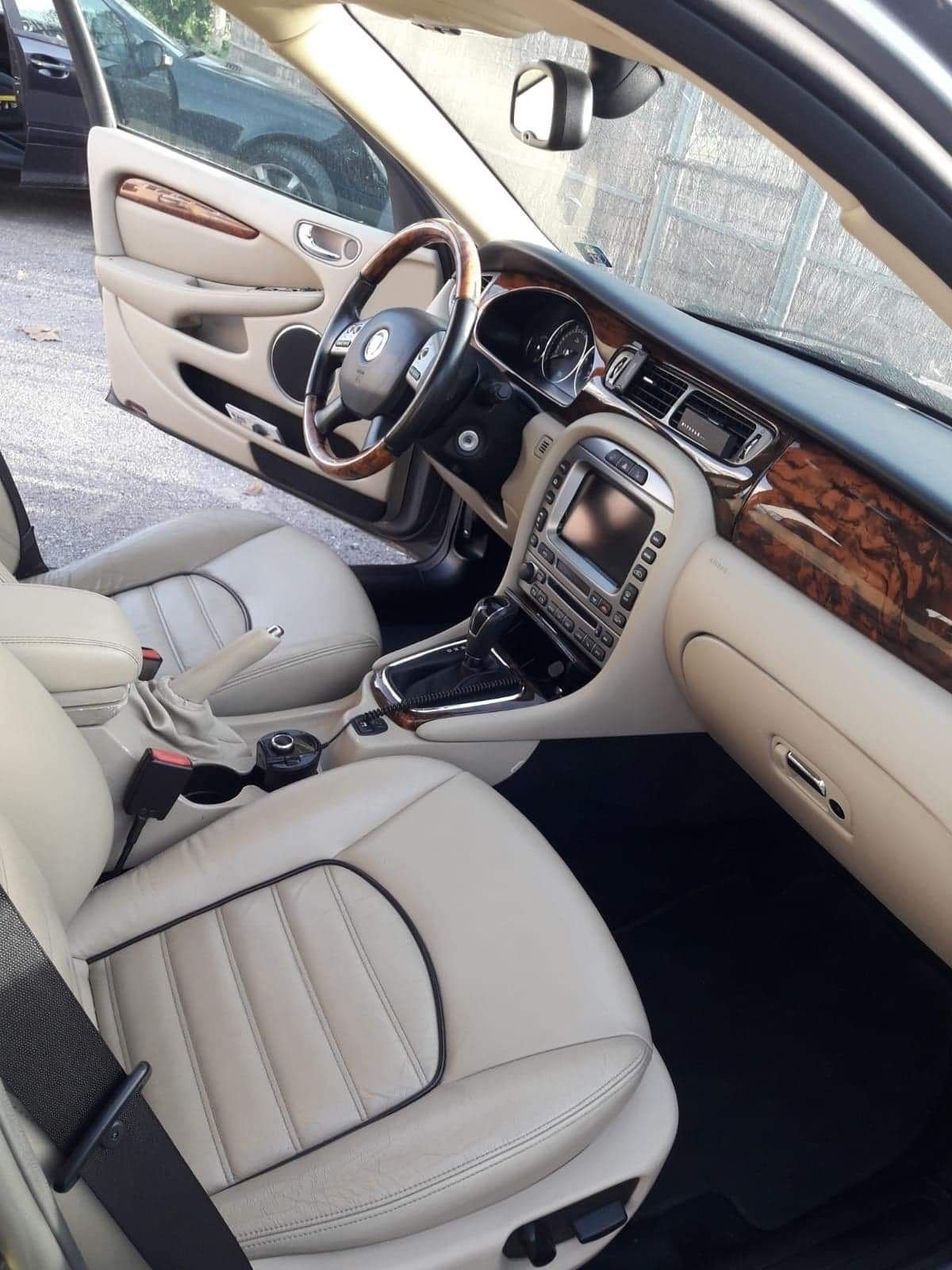2009 Jaguar Vanden Plas - Jaguar xtype 2.2D executive 145HP - Used - VIN Sajac52m21xc08306 - 88,865 Miles - 6 cyl - 2WD - Automatic - Sedan - Other - Torrevieja, Spain