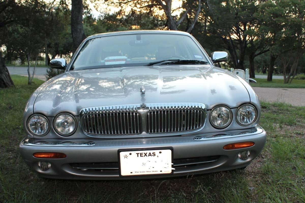 2001 Jaguar XJ8 - Garage kept one owner beauty - Used - VIN SAJDA24C21LF35057 - 123,000 Miles - 8 cyl - 2WD - Automatic - Sedan - Silver - Lago Vista, TX 78645, United States