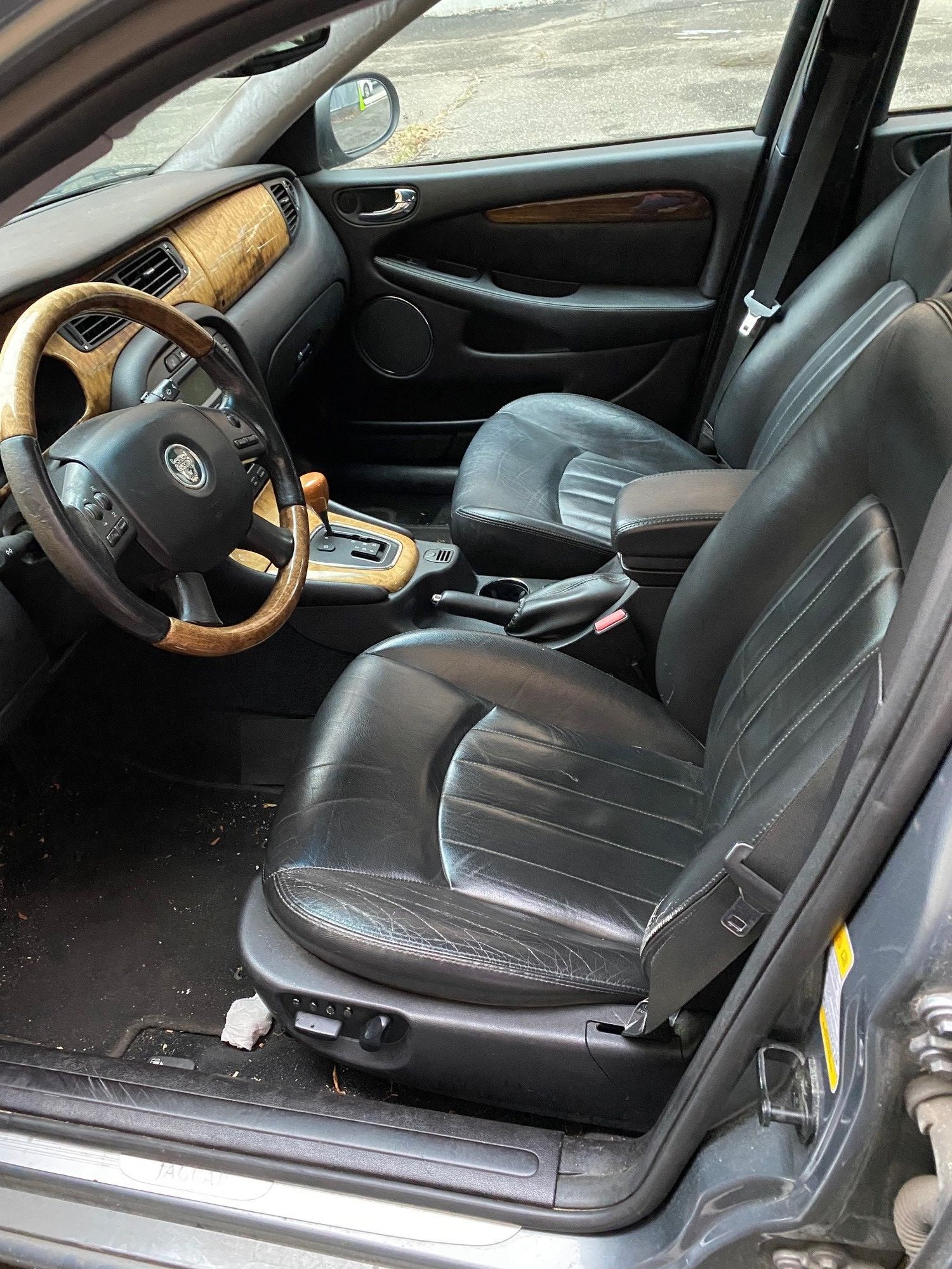 2004 Jaguar X-Type - Jaguar X-Type 3.0 AWD 2004 - Needs Work - $2,500 NYC - Used - VIN SAJEA51C74WD86948 - 92,000 Miles - 6 cyl - 4WD - Automatic - Sedan - Gray - New York, NY 11249, United States