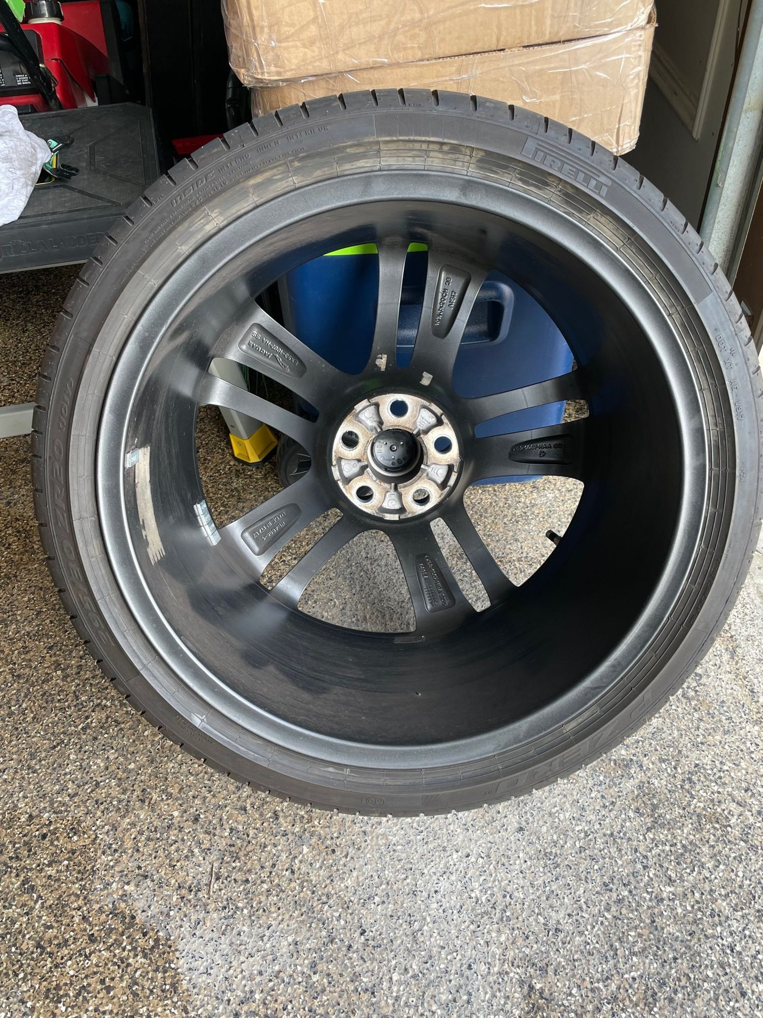 Wheels and Tires/Axles - Cyclone 20" Wheel and Tire Set including "Growler" Etched Black Lug Nut Set - Used - 2015 to 2020 Jaguar F-Type - Washington Twp., MI 48094, United States