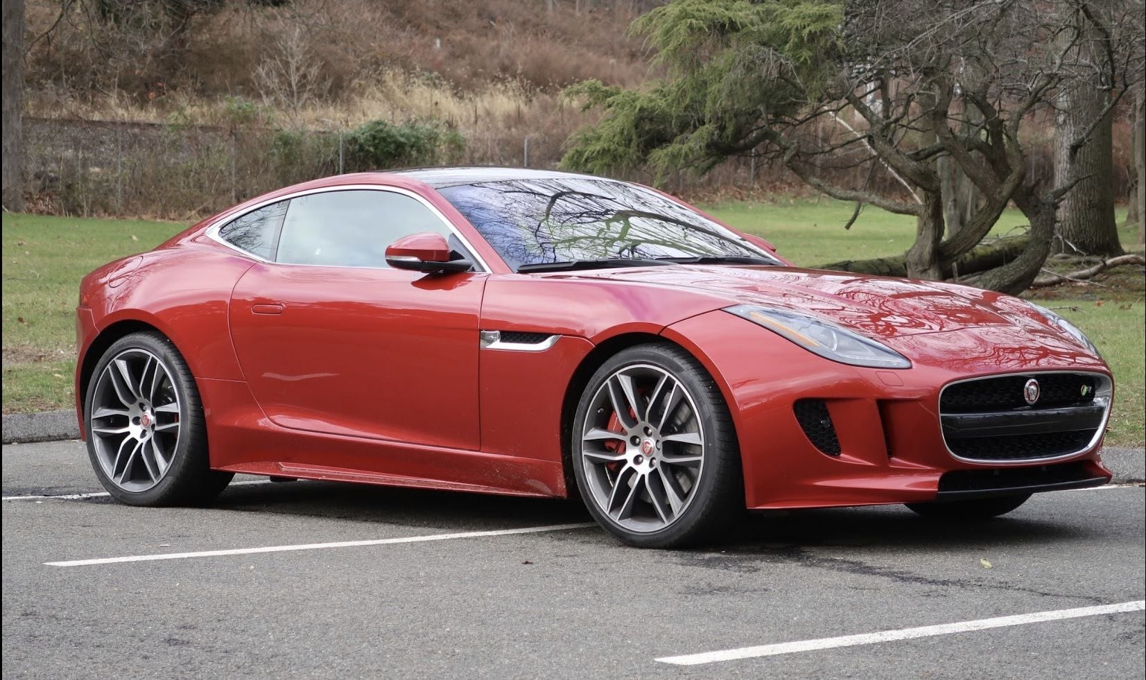 2017 Jaguar F-Type - 2017 F Type R - New - VIN SAJWJ6DL2HMK40588 - 450 Miles - 8 cyl - 4WD - Automatic - Coupe - Red - Stamford, CT 06905, United States