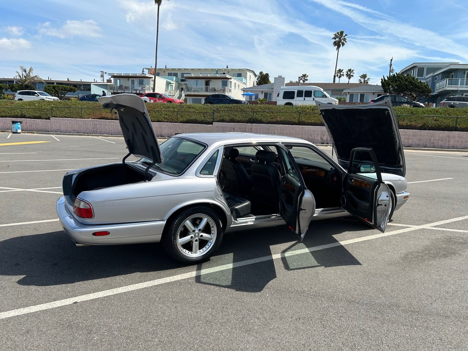2000 Jaguar XJ8 - Amazing 2000 Jaguar XJ8 L Sport Silver Sedan w/ 111K Miles pure So. California Car - Used - VIN SAJDA23C4YLF06834 - 111,000 Miles - 8 cyl - 2WD - Automatic - Sedan - Silver - Redondo Beach, CA 90277, United States