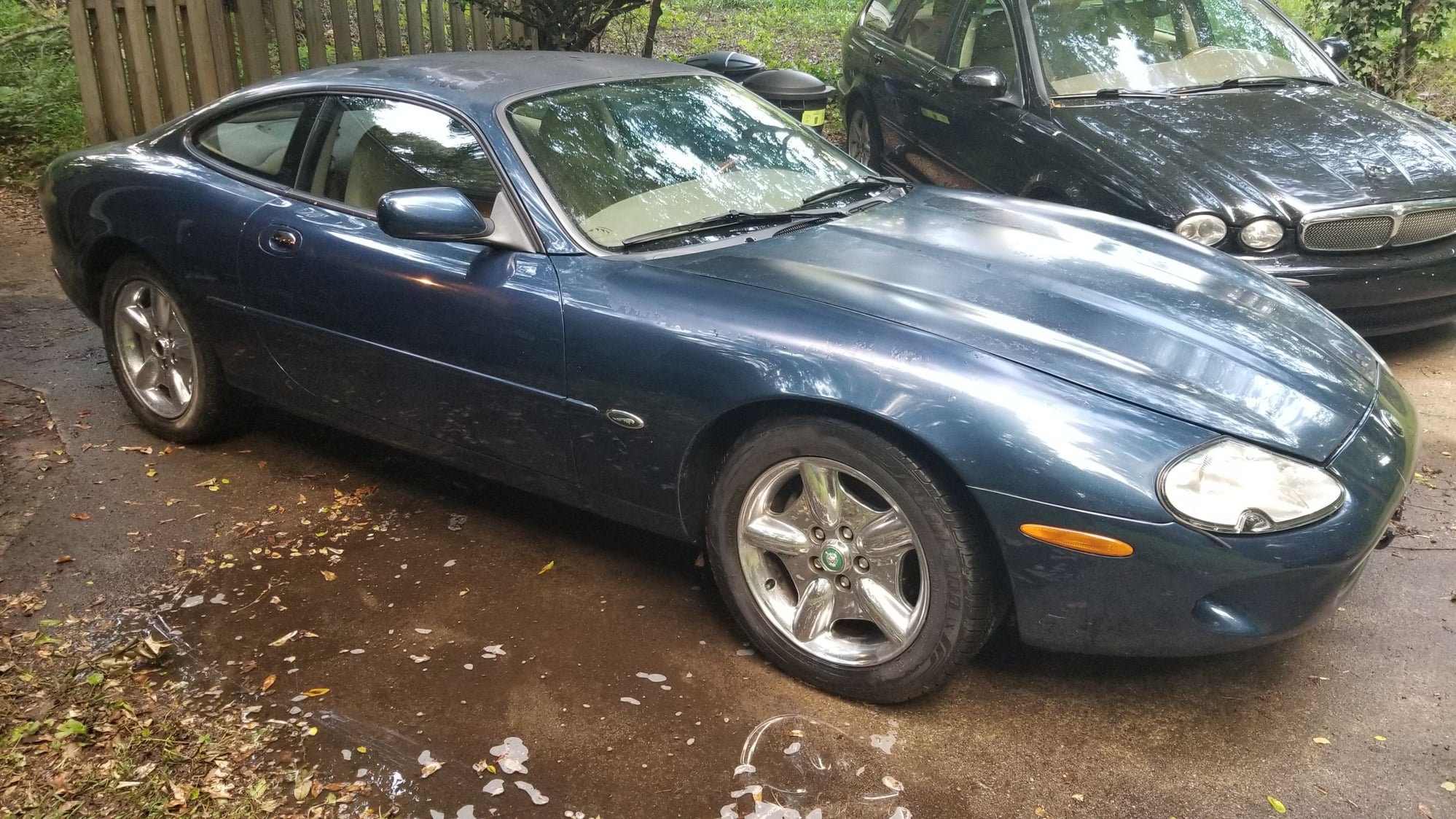 1997 Jaguar XK8 - 97 - 06 XK8 / XKR Left Right Front Fenders - Exterior Body Parts - $75 - Atlanta, GA 30339, United States