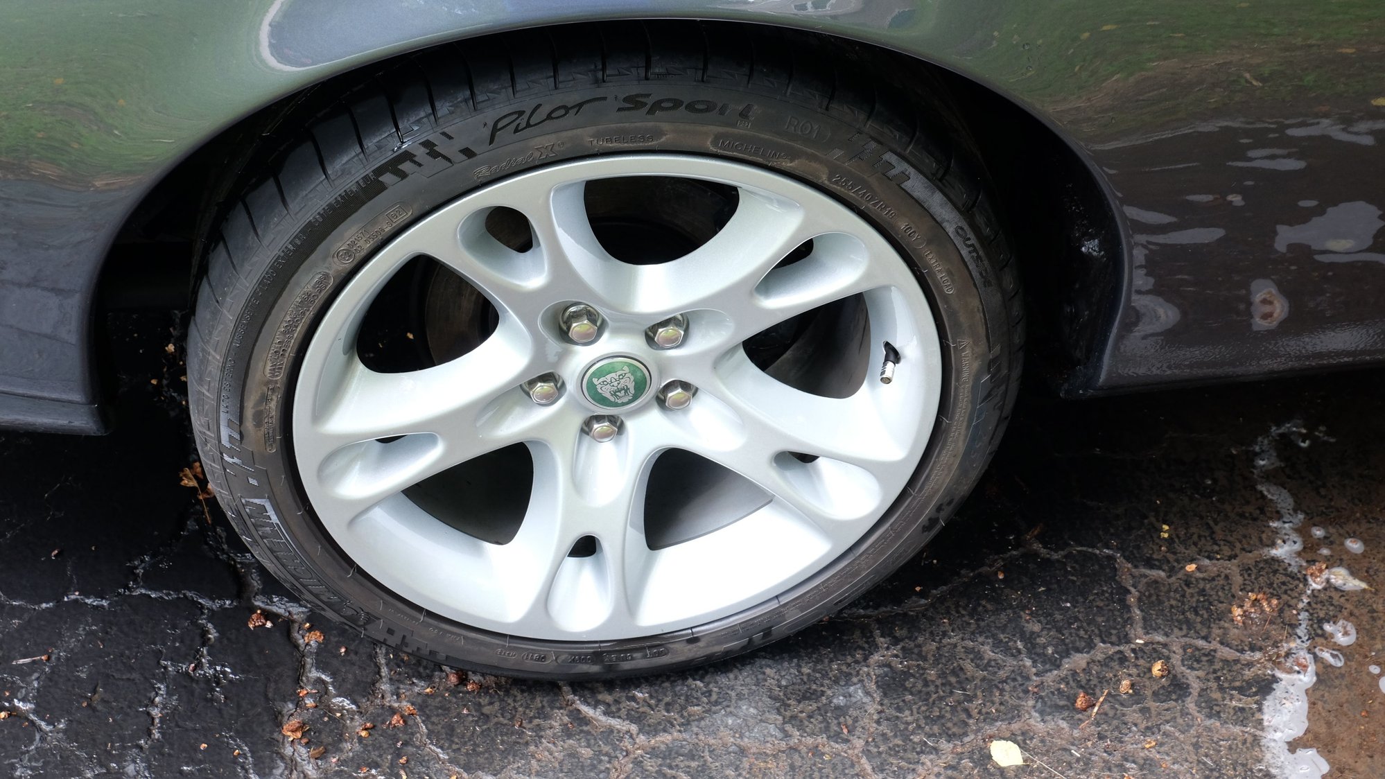 2004 Jaguar XK8 - 2004 Jaguar XK8 - Used - VIN SAJDA42C842A37888 - 45,854 Miles - 8 cyl - 2WD - Automatic - Convertible - Gray - St. Louis, MO 63119, United States