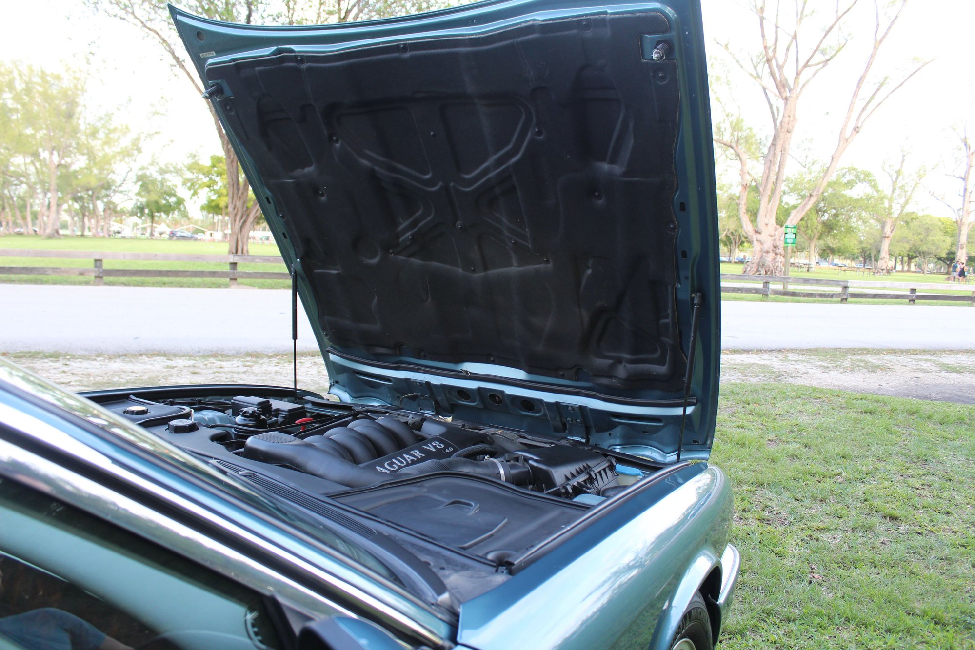 2000 Jaguar XJ8 - 2000 Jaguar XJ8L 13k miles - Used - VIN Sajda23c5ylf17292 - 13,320 Miles - 8 cyl - 2WD - Automatic - Sedan - Blue - Miami, FL 33173, United States