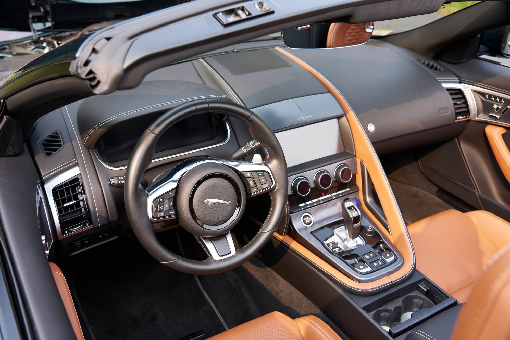2021 Jaguar F-Type - 2021 British Racing Green P380 R-Dynamic Convertible AWD with Warranty - Used - VIN SAJD85FV1MCK73710 - 21,660 Miles - 6 cyl - AWD - Automatic - Convertible - Other - Scituate, MA 02066, United States
