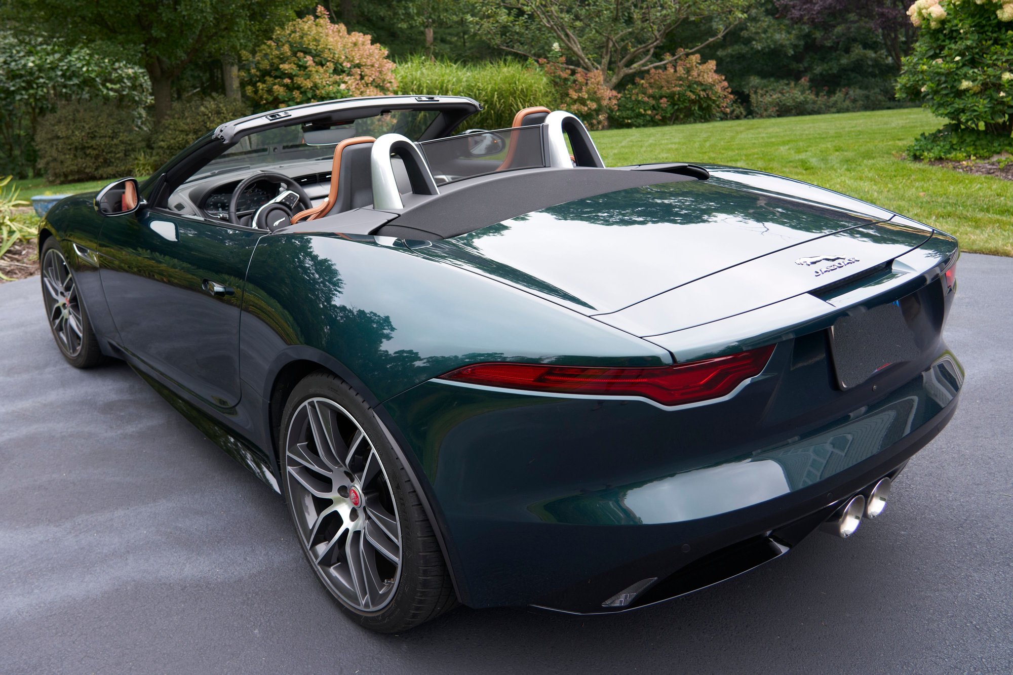 2021 Jaguar F-Type - 2021 British Racing Green P380 R-Dynamic Convertible AWD with Warranty - Used - VIN SAJD85FV1MCK73710 - 21,660 Miles - 6 cyl - AWD - Automatic - Convertible - Other - Scituate, MA 02066, United States