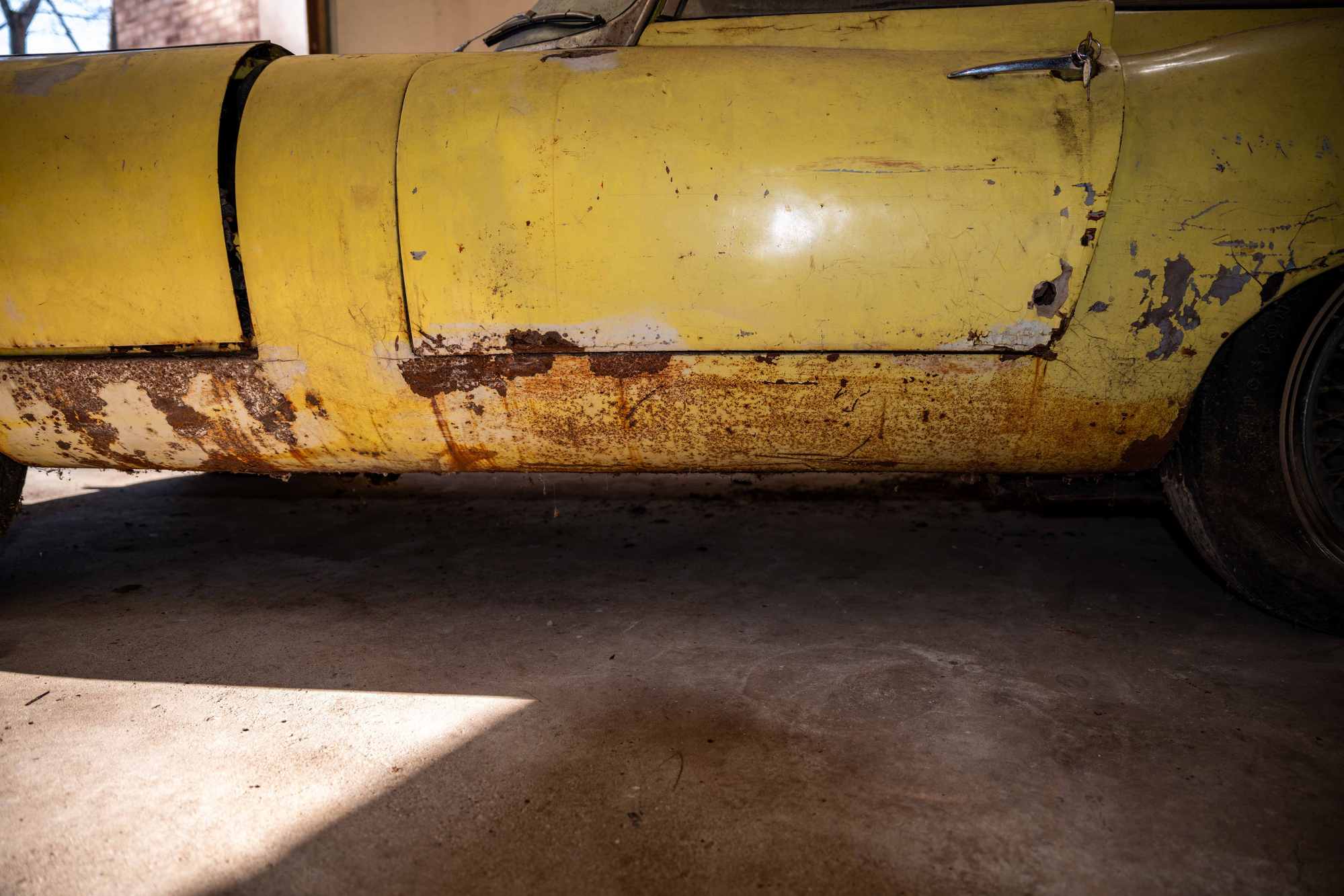 1964 Jaguar XKE - 1964 Jaguar XKE For Sale in Michigan - Used - VIN 00000000000889110 - 66,618 Miles - 6 cyl - 2WD - Manual - Coupe - Yellow - Romeo, MI 48065, United States