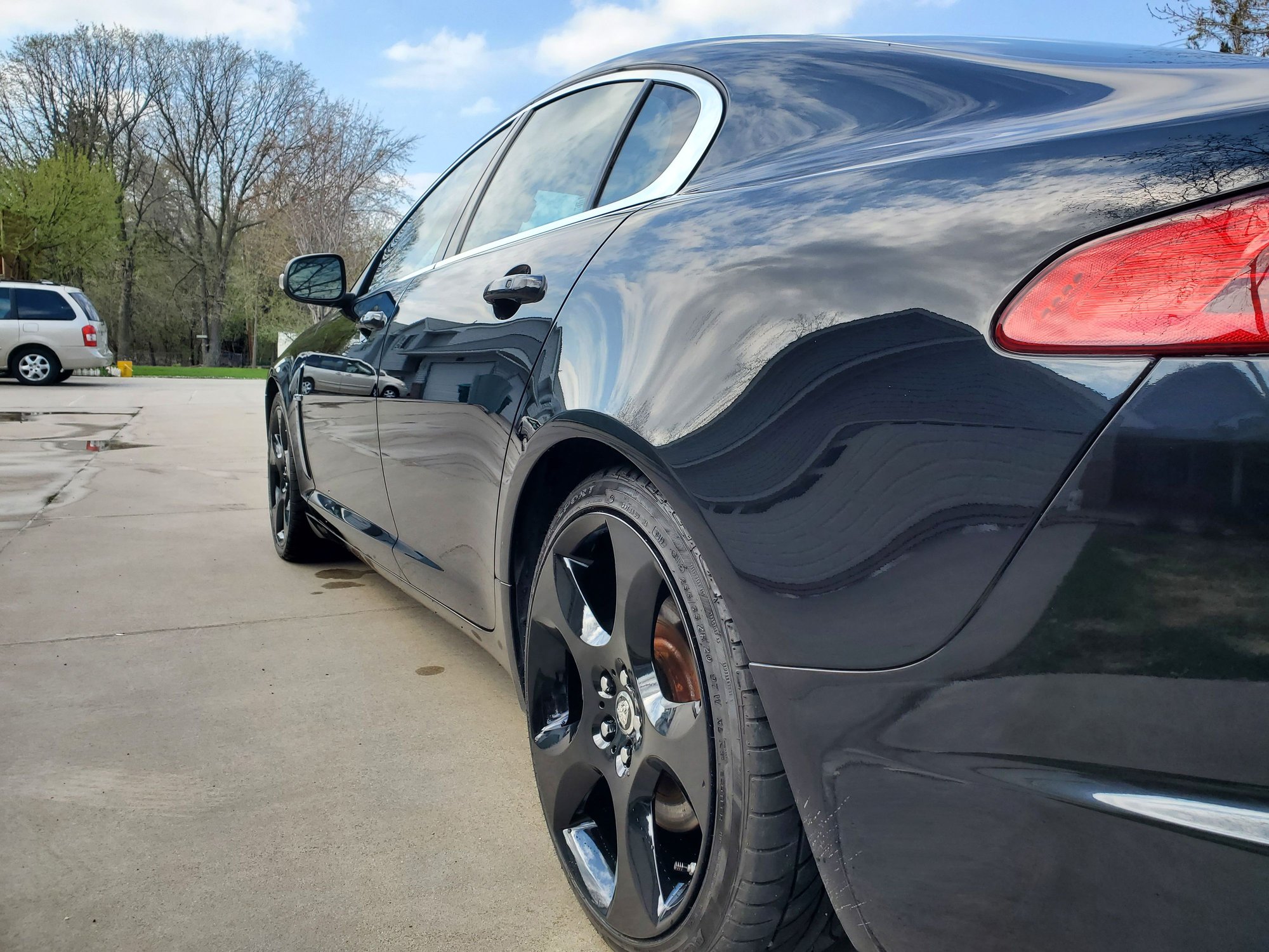 2009 Jaguar XF - 2009 Jaguar XF Supercharged - Used - VIN SAJWA07C391R10483 - 95,000 Miles - 8 cyl - 2WD - Automatic - Sedan - Black - Champlin, MN 55316, United States