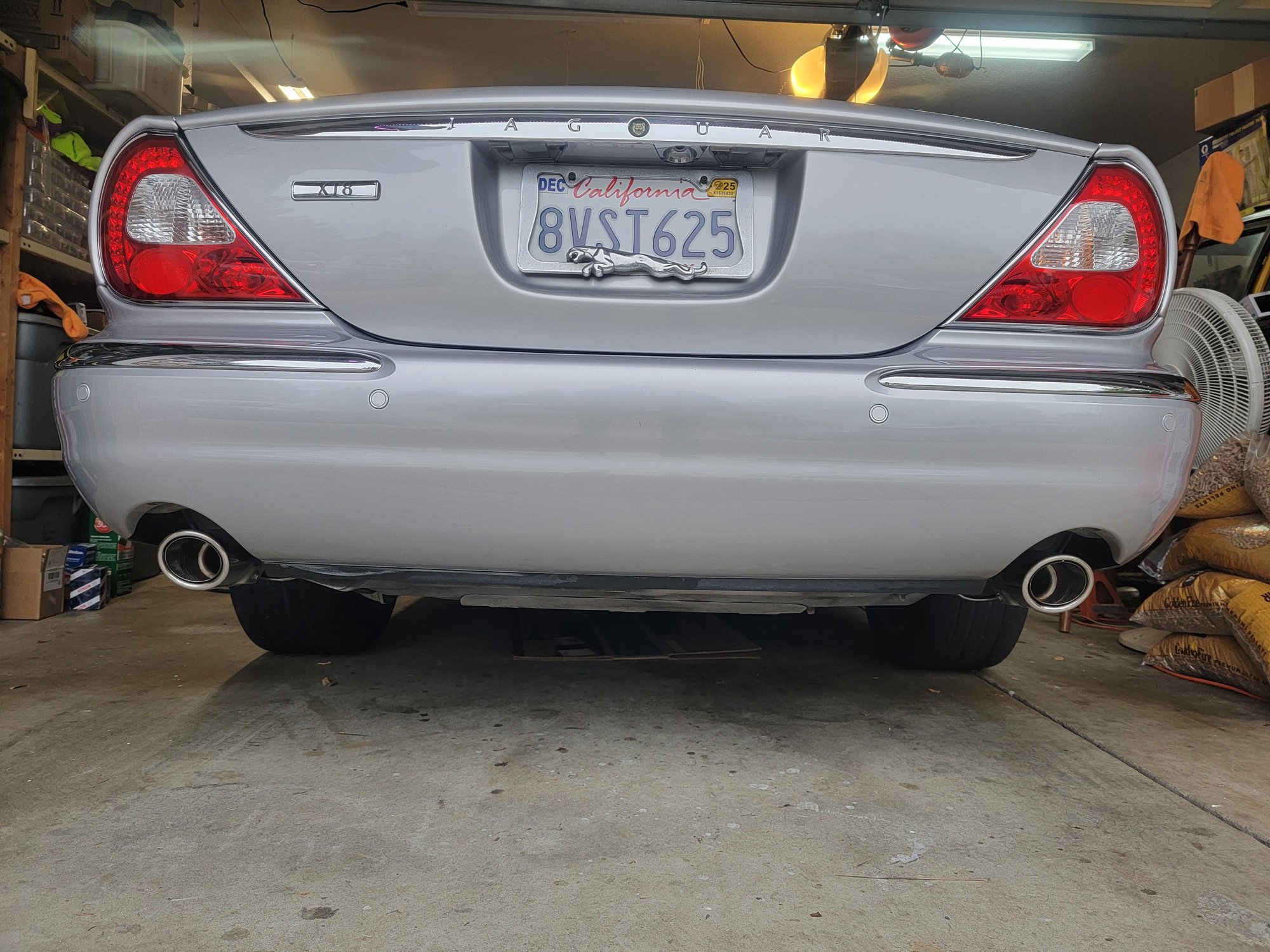 2004 Jaguar XJ8 - 2004 XJ8 for sale - New - VIN SAJWA71C14SG16572 - 133,000 Miles - 8 cyl - 2WD - Automatic - Sedan - Silver - Cameron Park, CA 95682, United States