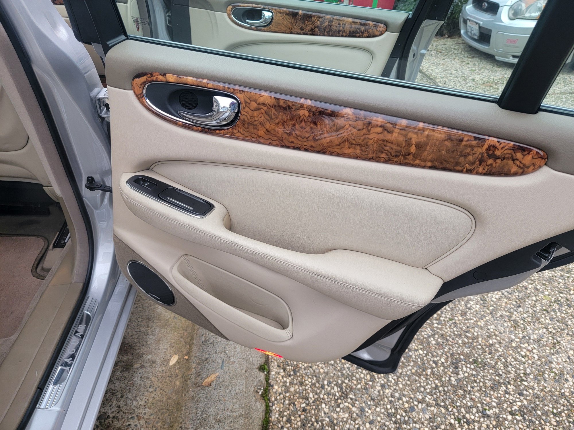 2004 Jaguar XJ8 - 2004 XJ8 for sale - New - VIN SAJWA71C14SG16572 - 133,000 Miles - 8 cyl - 2WD - Automatic - Sedan - Silver - Cameron Park, CA 95682, United States
