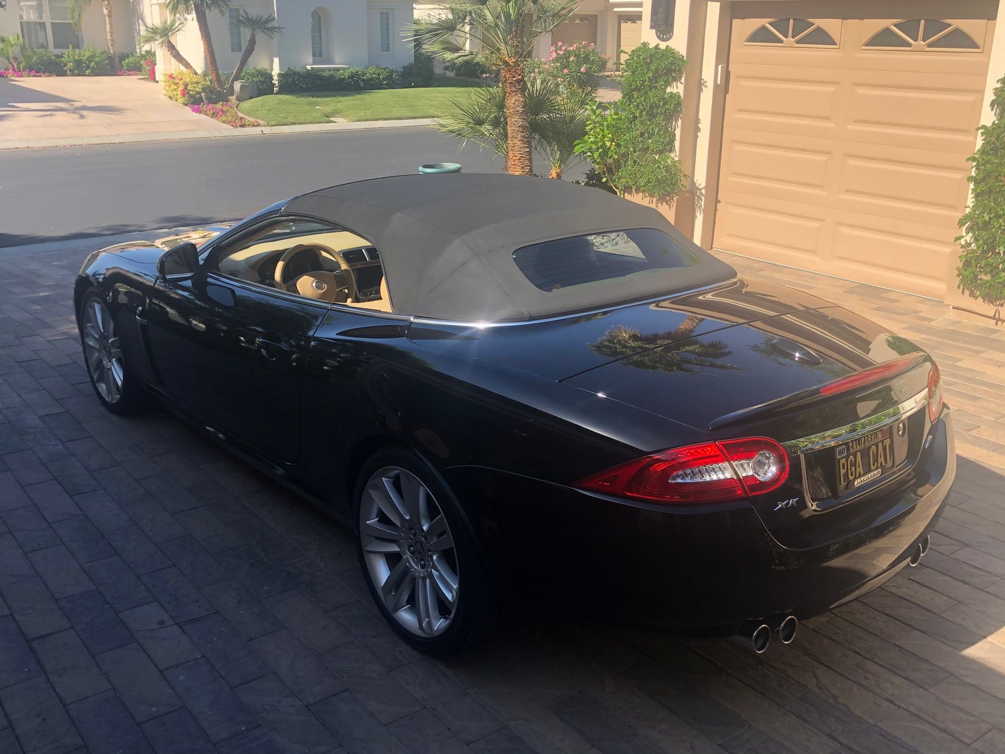 2011 Jaguar XKR - 2011 Jaguar XKR Convertible - Used - VIN SAJWA4ECXBMB42485 - 20,500 Miles - 8 cyl - 2WD - Automatic - Convertible - Black - La Quinta, CA 92253, United States