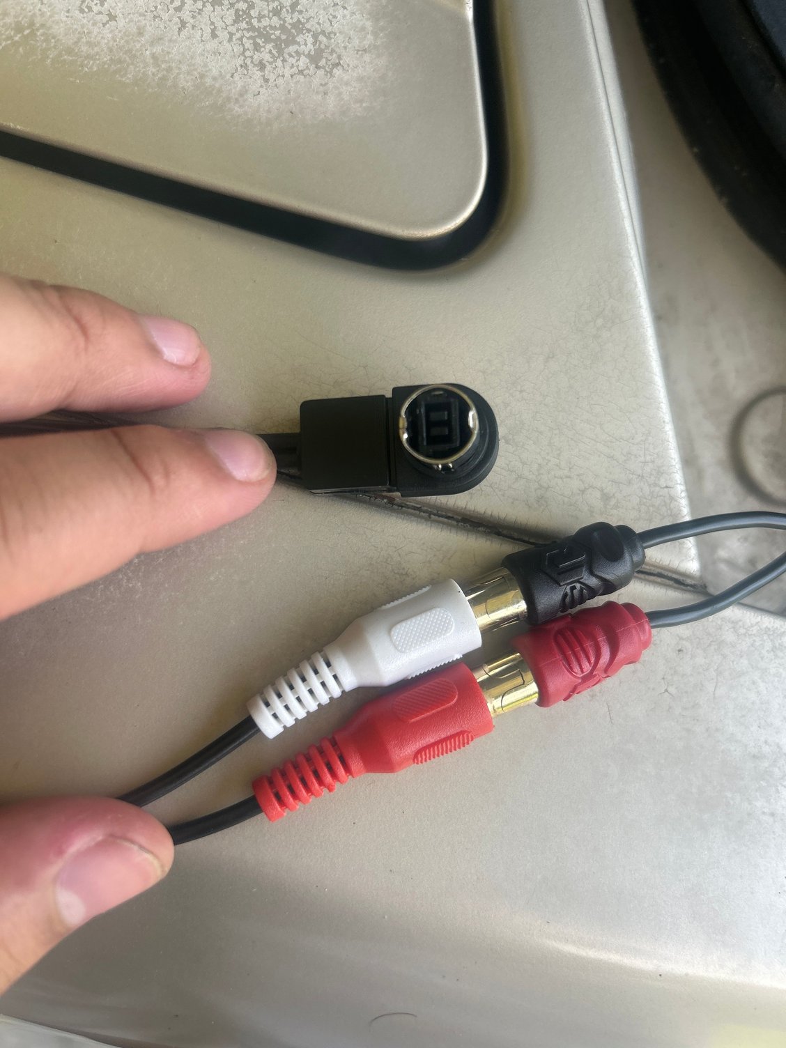 The auxiliary rca input for alpine ai-net rad