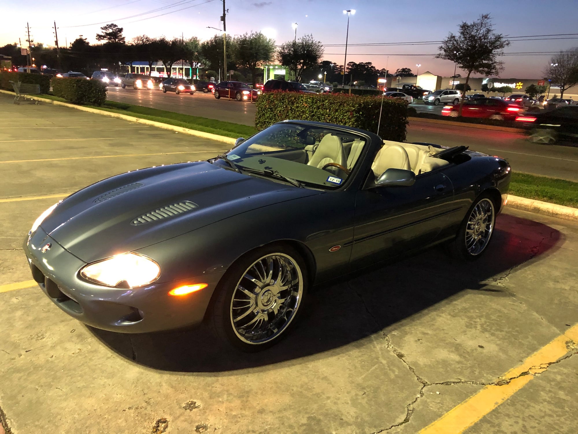 2000 Jaguar XKR - 2000 XKR convertible - Used - VIN SAJJA42B8YPA00665 - 119,000 Miles - 8 cyl - 2WD - Automatic - Convertible - Other - Houston, TX 77069, United States
