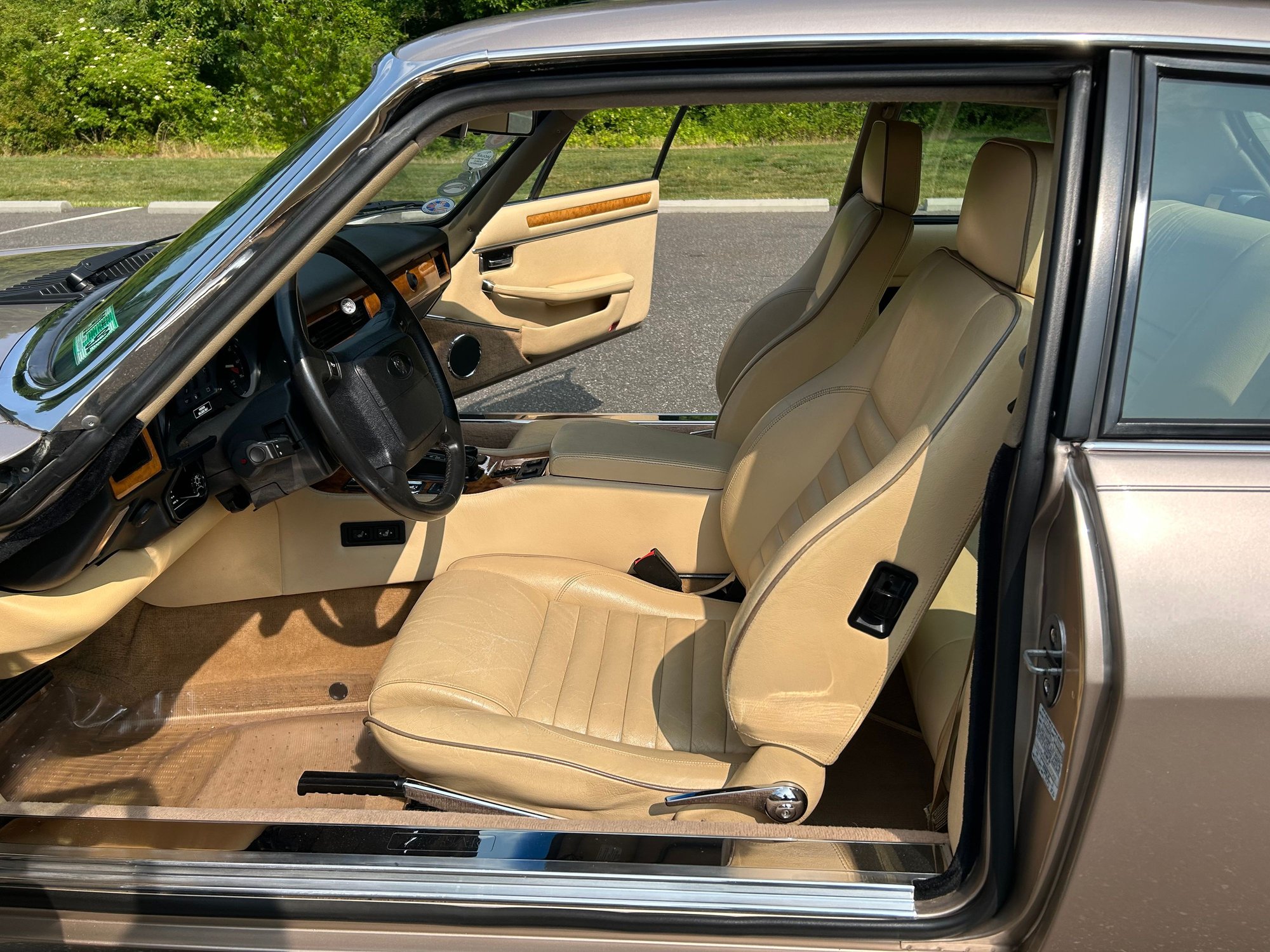 1991 Jaguar XJS - 1991 Jaguar XJS - Used - VIN SAJTW5842MC177301 - 88,500 Miles - 12 cyl - 2WD - Automatic - Coupe - Gold - Warrington, PA 18976, United States