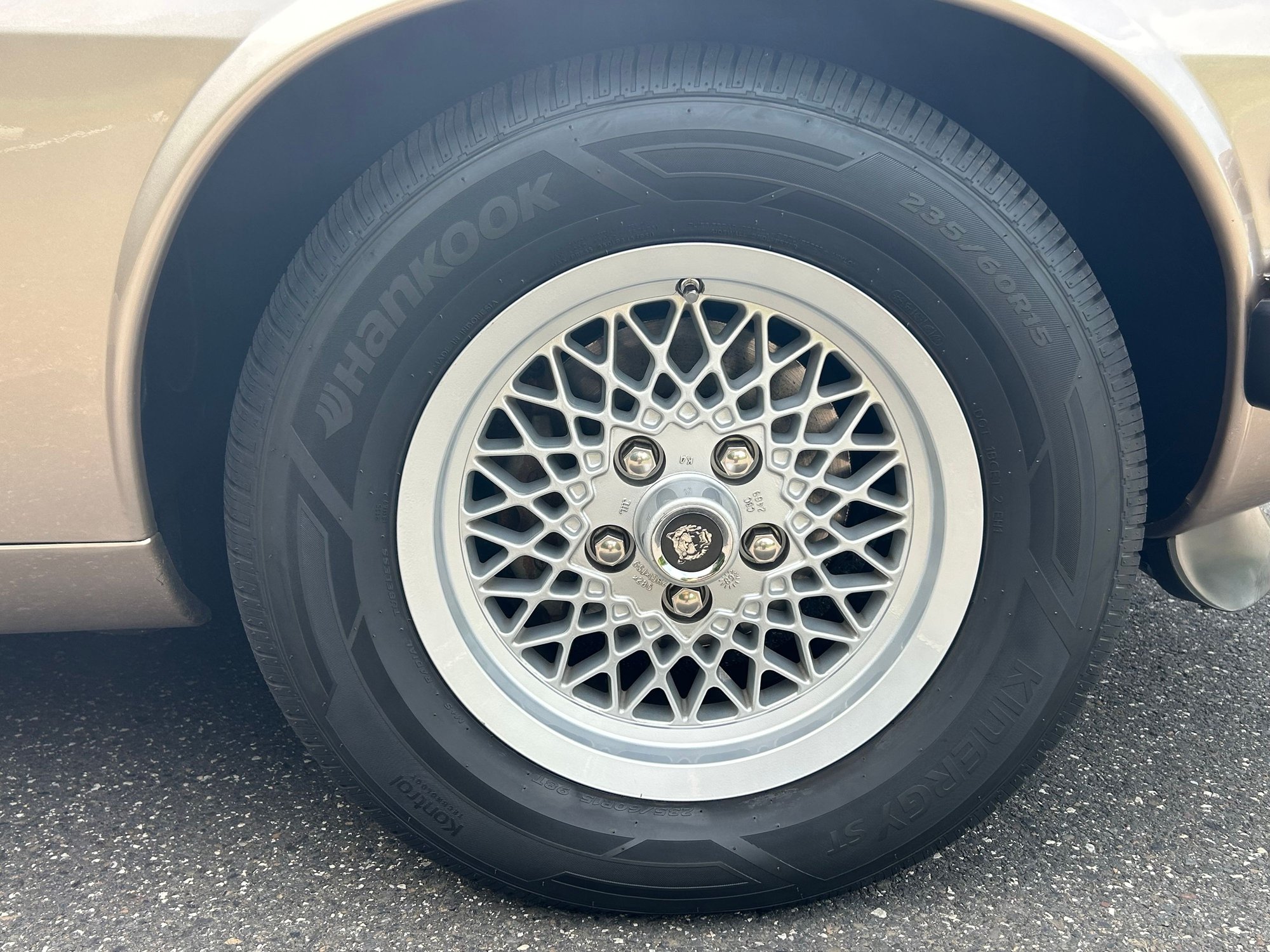 1991 Jaguar XJS - 1991 Jaguar XJS - Used - VIN SAJTW5842MC177301 - 88,500 Miles - 12 cyl - 2WD - Automatic - Coupe - Gold - Warrington, PA 18976, United States