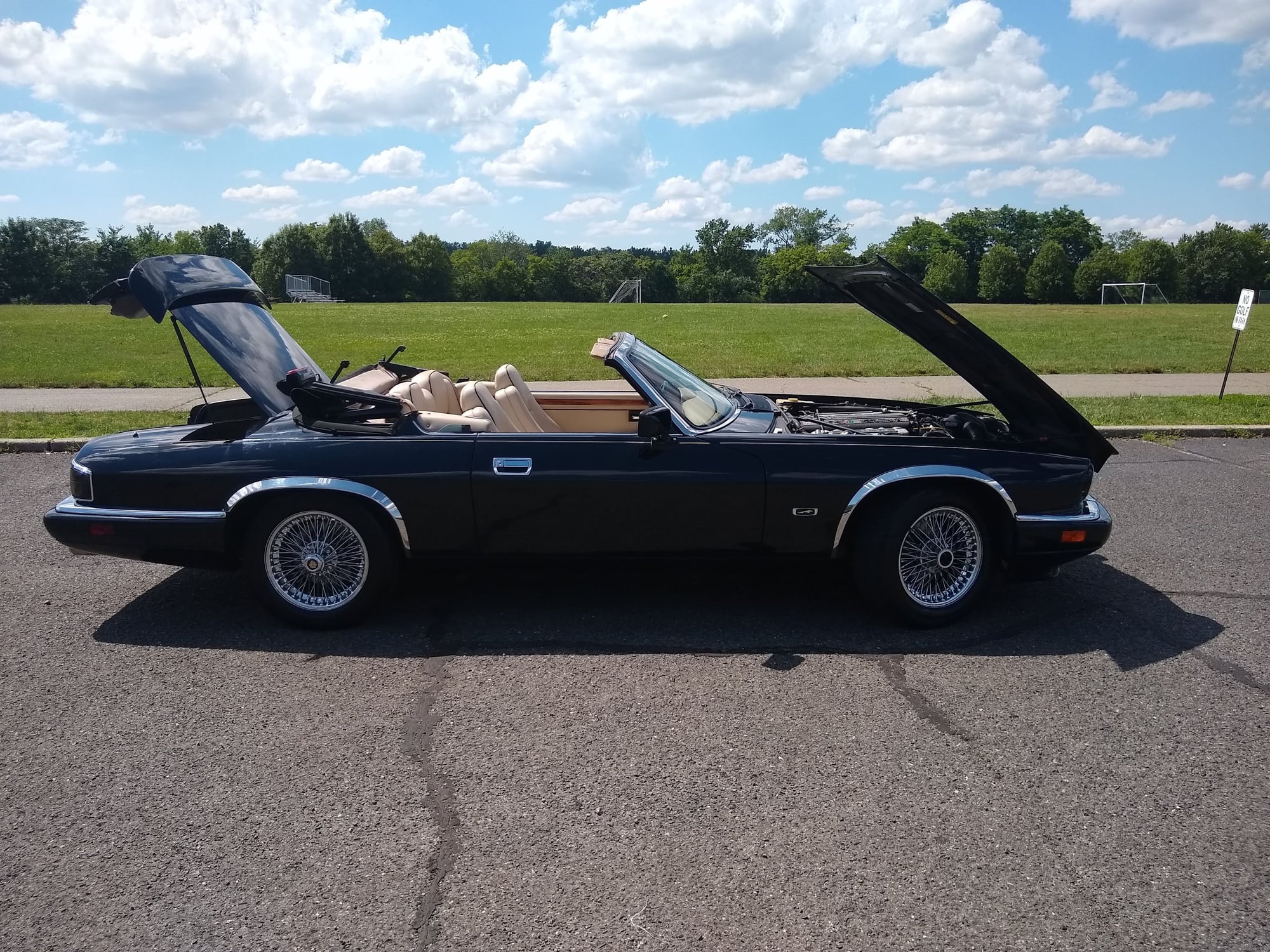 1994 Jaguar XJS - 1994 XJS V12 convertible - Used - VIN SAJNX234XRC190415 - 79,800 Miles - 12 cyl - 2WD - Automatic - Convertible - Black - Fort Lee, NJ 07024, United States