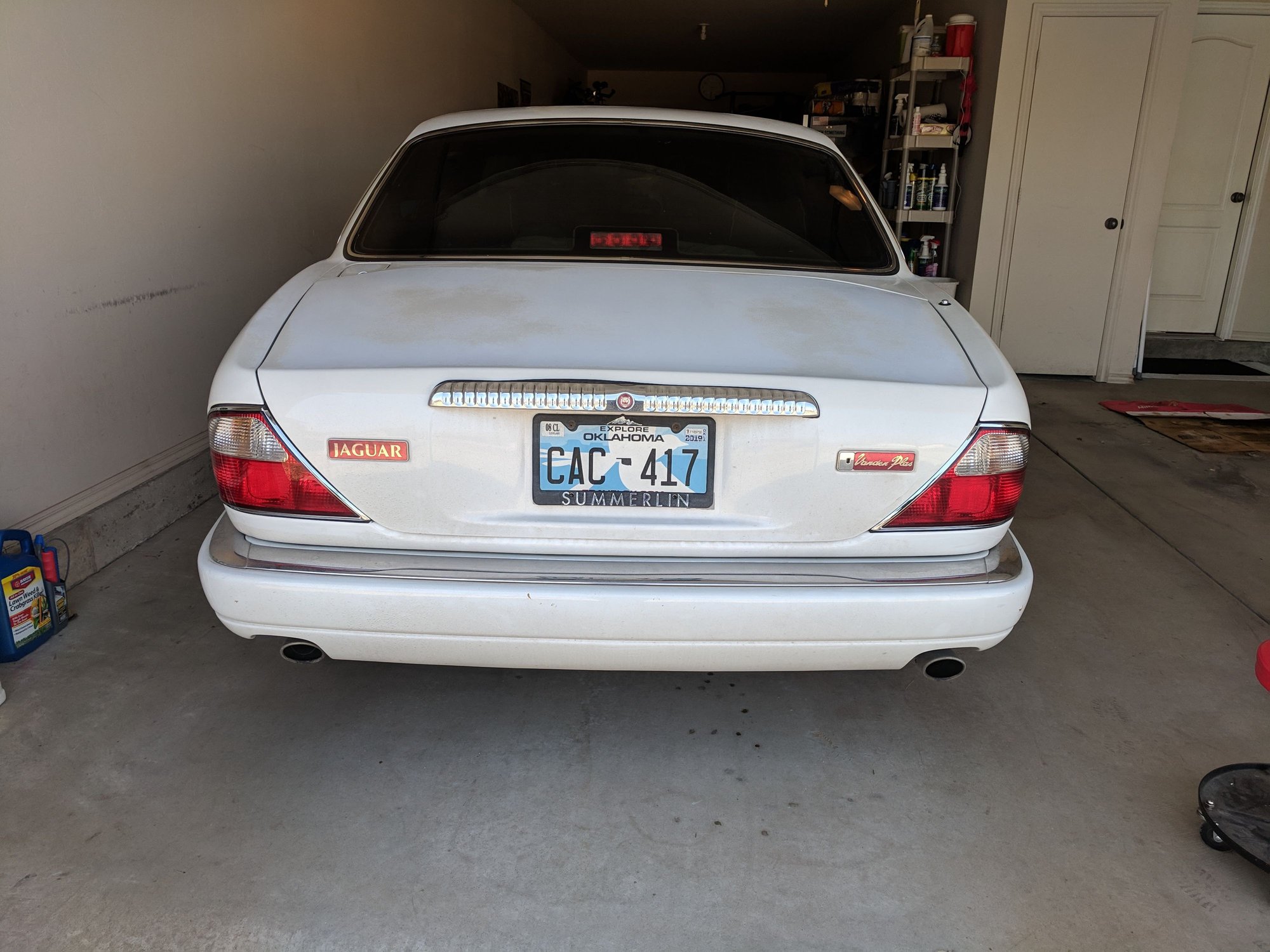 1996 Jaguar Vanden Plas - 1996 Vanden Plas with 129K miles - Used - VIN SAJKX6249TC782651 - 129,000 Miles - 6 cyl - 2WD - Automatic - Sedan - White - Norman, OK 73072, United States