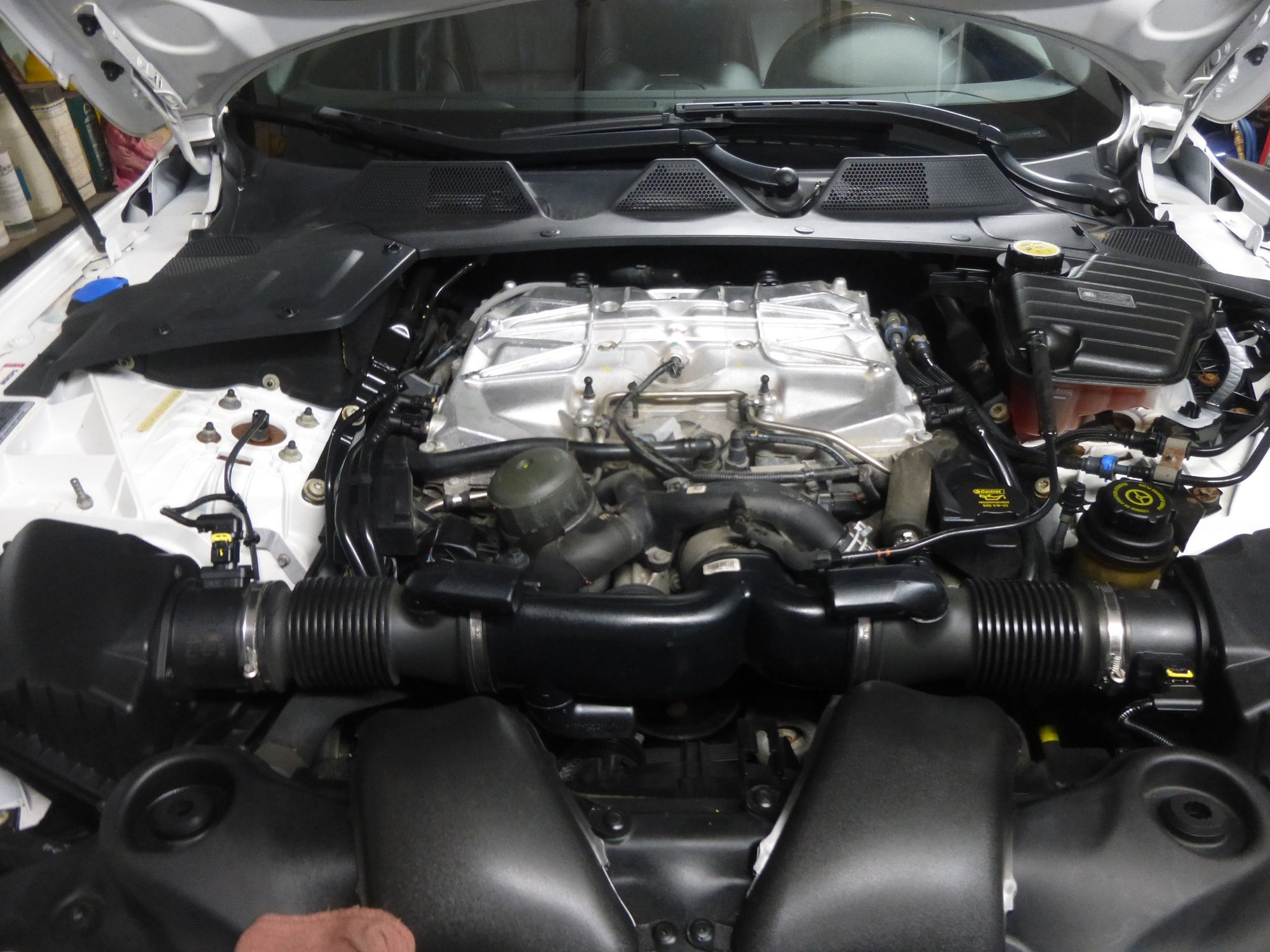 engine is clean ,has original cooling components
