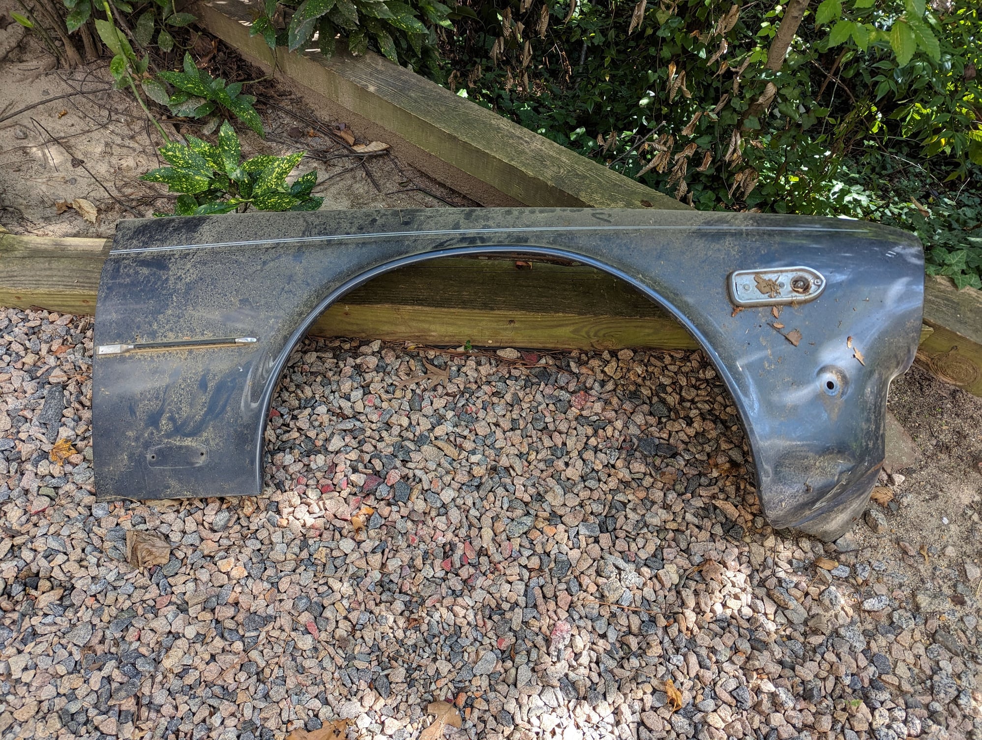 Exterior Body Parts - SIII front right quarter panel - FREE! - Used - 1979 to 1987 Jaguar XJ6 - Raleigh, NC 27612, United States