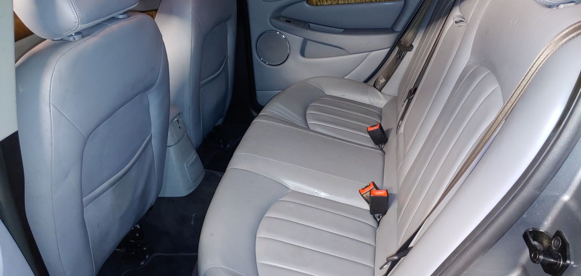 2004 Jaguar X-Type - '04 XType 3.0 Parting out (Bad tranny) - Stockton, CA 95205, United States