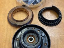 My next job when the weather improves is to change both front top rubber spring seats and isolators. 
I am fitting them dry this time!!