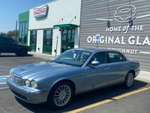 2006 XJ8L