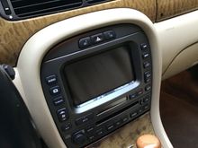 Air conditioning/heater ,stereo AM /FM Radio ,CD player, and Navigation
