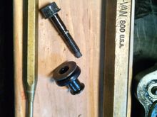 These are the cam cover bolts with their retainers and O rings.  