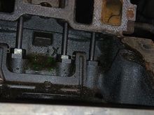 Here you can see the other side cylinder head which is not a GT40P. I had reason to believe that my engine was not a roller block and it would take quite a bit of work to make a non roller block work, I believe the cylinders for the cam followers are a bit taller to accomadate the roller lifters. yet here I see a spider that was made for the roller blocks, and on further inspection, it turns out the lifters are also roller lifters. Good news for me.