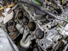 Passenger cylinder head removed
