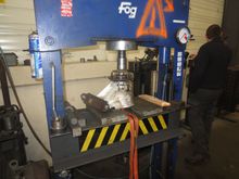 You can just see the driveshaft hanging down at the bottom of the pic