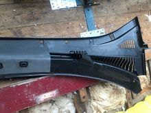 It covers the right hand side to about 60% on UK RHD cars,