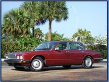 1988.JAGUAR.red