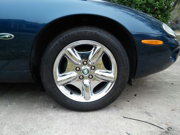 Correct height and wheel not bad for almost 20 years old.