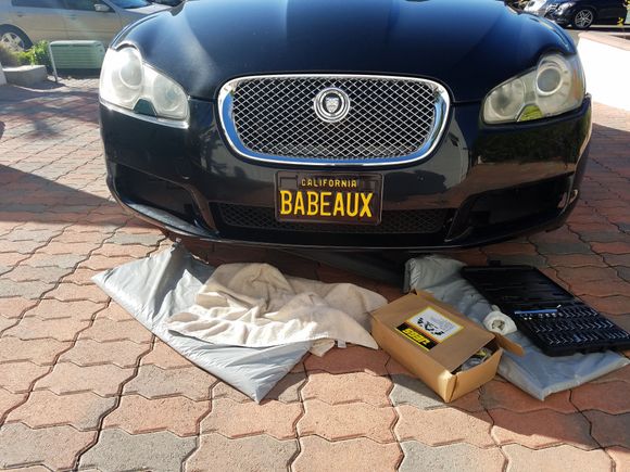 I feel as though im the only gay guy that appreciates cars, jags....and actually works on them haha