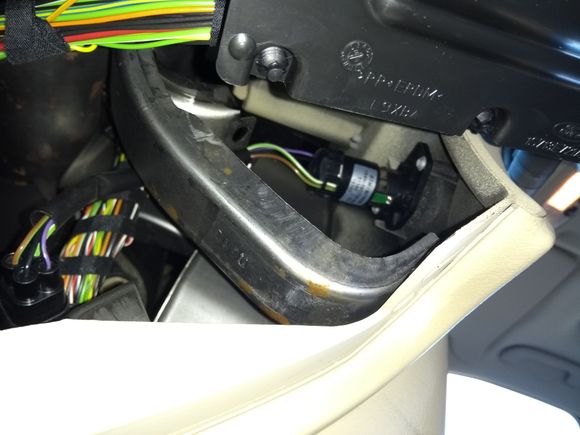 annoying air sampling motor behind the dash
