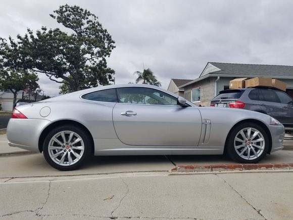 18" f type rims bolt right on to 07-09 x150.