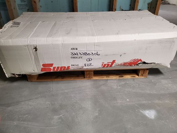 Supersprint shipping box on crate