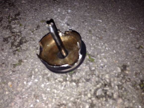 Cutout internal valve and seat