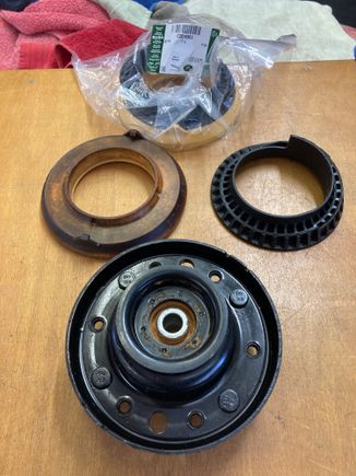 My next job when the weather improves is to change both front top rubber spring seats and isolators. 
I am fitting them dry this time!!