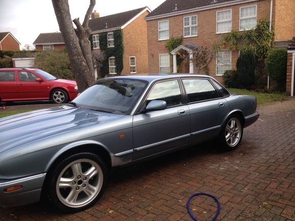 Gave her a wash and let suspension settle for a few days need to set up front suspension while she's on her wheels!,