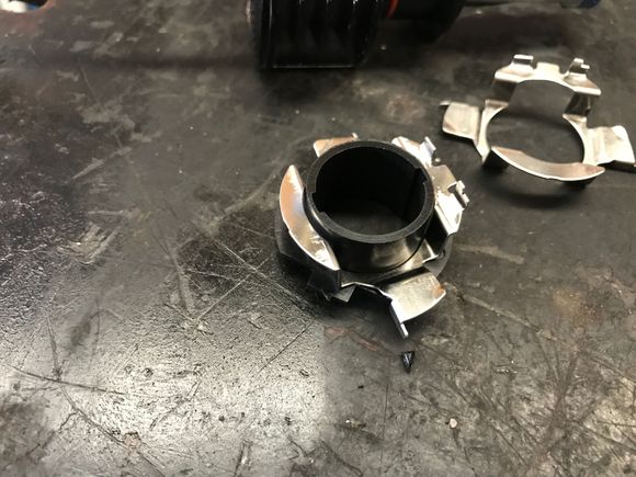 Adaptor fitted to the LED barrel collar.