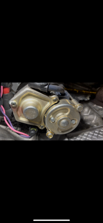 Installed, I used two smaller 14 gauge wires for solenoid because I didn’t have a 10 gauge. 