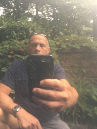 Thats my reflection on my Audi A8. Amazing!