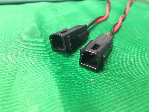 Speaker adaptor harness for Jaguar X350 XJ, X150 XK and X400 X-Type