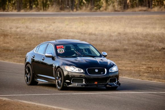 en la pista