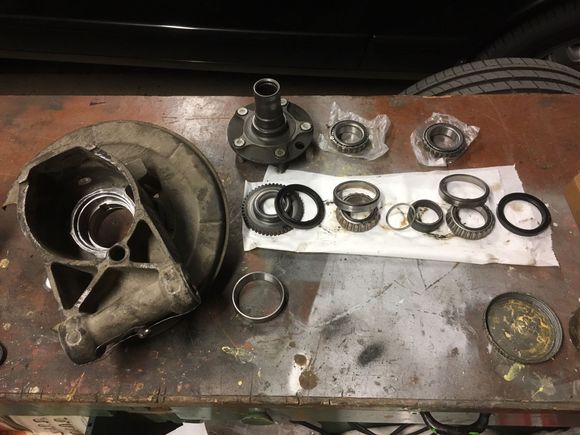 Bits and pieces.. had no hydraulic press so i carefully klubbed everything out..