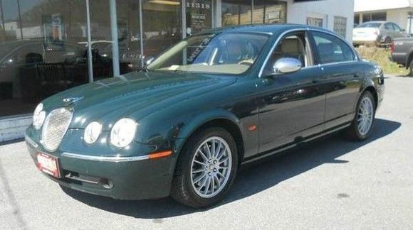 She's waiting for me. My 2007 3.0, all wax & polish & only 52,57 miles!